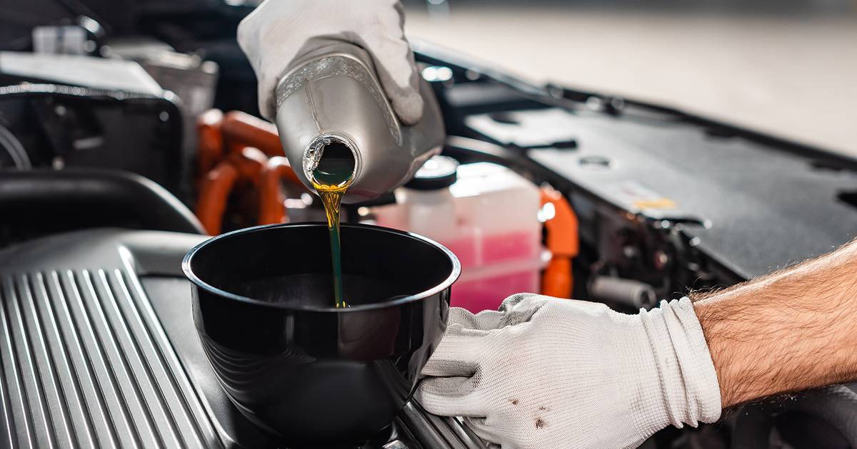 What Happens if You Don't Change Your Oil?