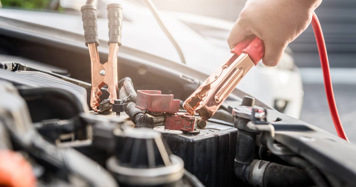 how-to-charge-a-car-battery-without-a-charger