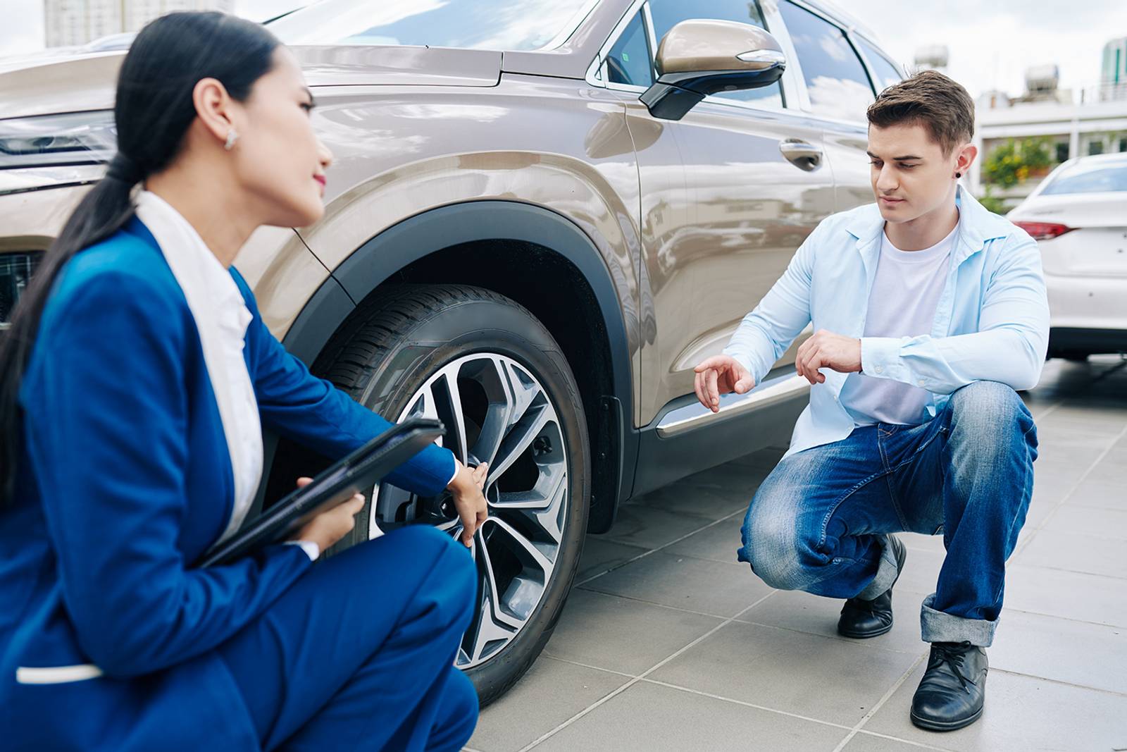 22 Questions to Ask When Buying a Car