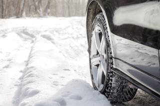 what to do if your car skids in snow