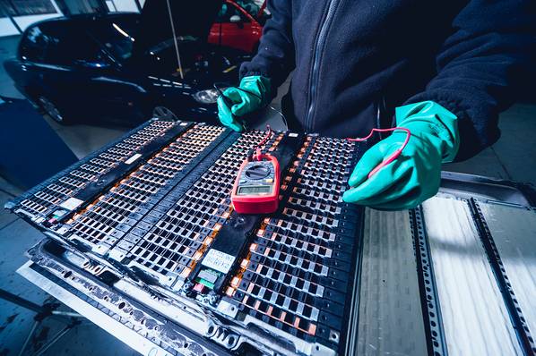 How Long Do Hybrid Batteries Last 