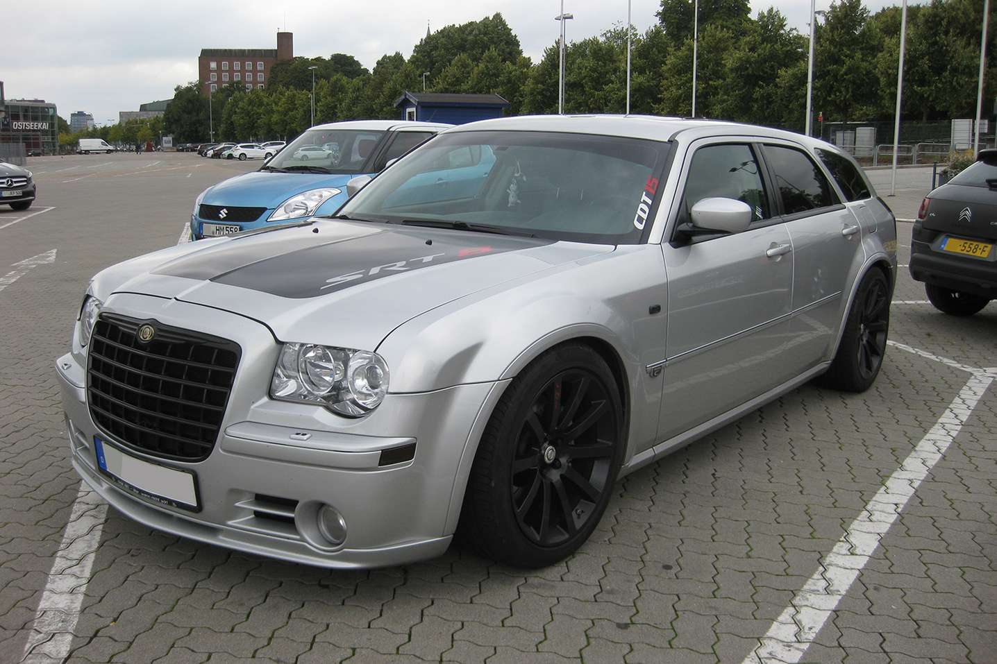 Chrysler 300C SRT-8